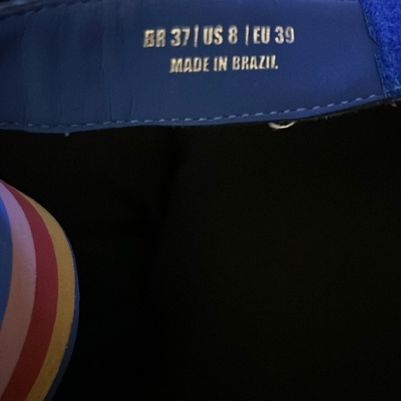 NWOT Farm Rio Blue Macaw Tropical Sandal. Vibrant colors, Velcro, women’s 8. - Picture 6 of 8